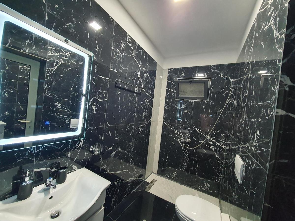 Villa Mehmeti Sarandë 외부 사진